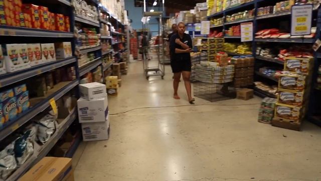 Iles Cook Rarotonga Avarua Supermarché / Cook islands Supermarket смотреть онлайн