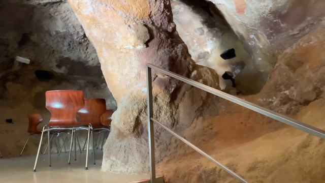 Walking around the city, cave church, souvenir spot [Budapest🇭🇺Hungary] смотреть онлайн