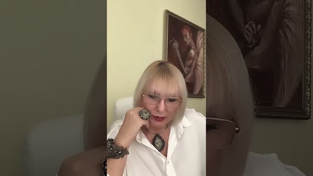 О камнях женской энергии, еврейских письменах, черных агатах и огненных пиритах смотреть онлайн