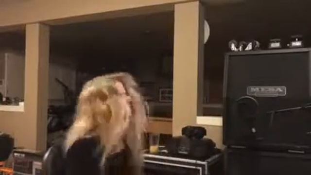 Sass Jordan acoustic make you a believer by Dorie Love смотреть онлайн