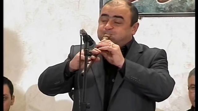 Norayr Araqelyan - Angut axjik , hovern ynkan смотреть онлайн