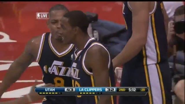 Jazz - Jeremy Evans Block Dunk Block on Clippers смотреть онлайн