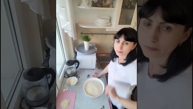 Беляши с мясом и сыром? смотреть онлайн