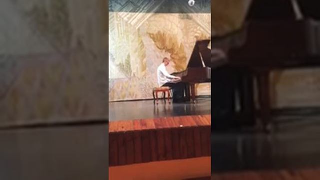 Фредерік Шопен «Весняний вальс» виконує учень 5-го класу фортепіано Білецький Ілля смотреть онлайн