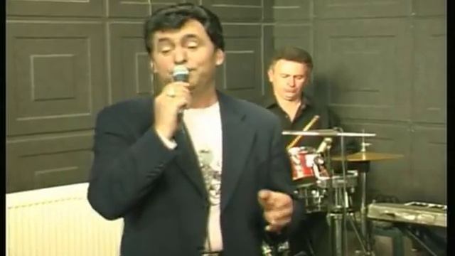 MUJO ESTRADA - Tu Coro, Me Coro (Digi, Digi Daj) смотреть онлайн