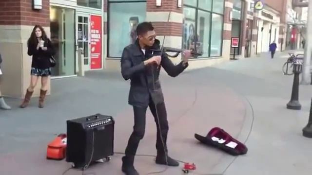 Street Violinist Very Cool Game! (Уличный скрипач Очень круто играет!