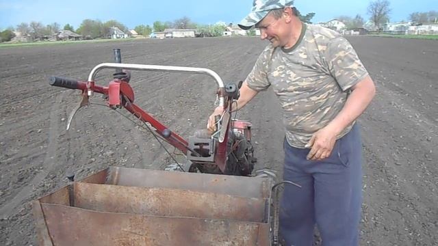самодельная сошниковая сеялка до мотоблока смотреть онлайн