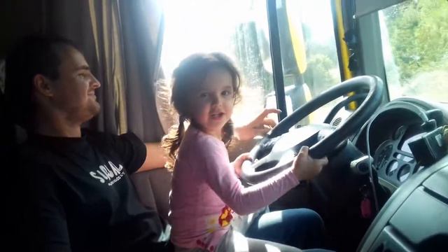 Самая маленькая дальнобойщица. смотреть онлайн