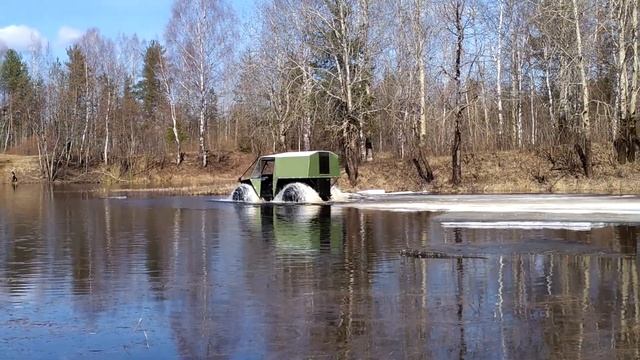 Вездеход GALA practic. Плавание. Выход на лед смотреть онлайн