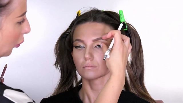 Макияж для нависшего века со стрелкой 2 ЯНА ПАНФИЛОВСКАЯ смотреть онлайн