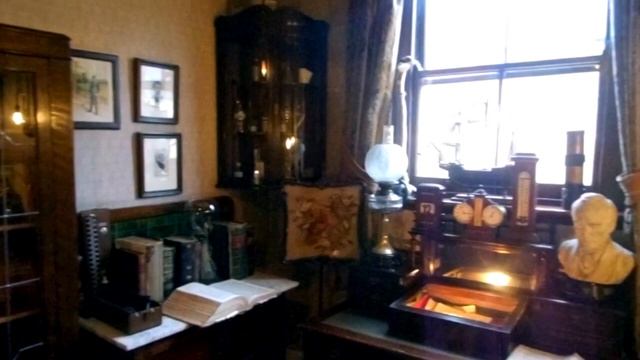 The Sherlock Holmes' Museum смотреть онлайн
