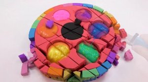 ДЛЯ МАЛЫШЕЙ! Как сделать из кинетического песка радужную ручную резку ASMR с лаком для ногтей