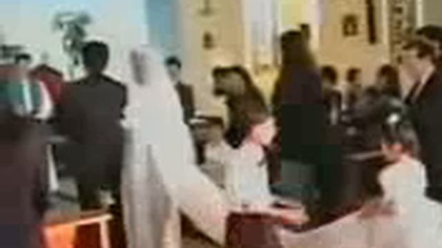 Смотрите что произошло с невестой на свадьбе!!! смотреть онлайн