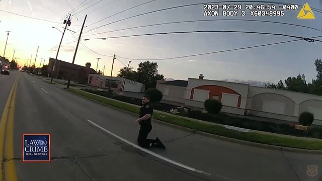 Bodycam: Getaway Driver Drags Cop After Teen Suspect Hops in Back Seat During Foot Chase смотреть онлайн