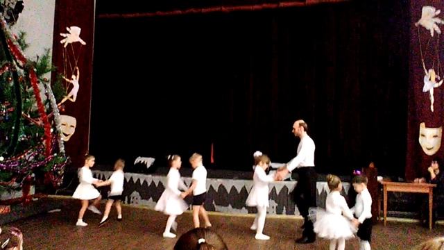 Бальные танци 1 класс смотреть онлайн