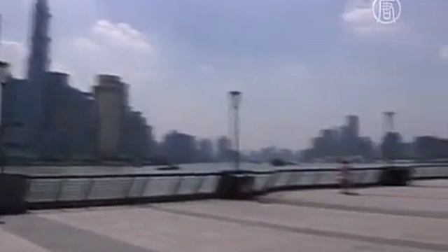 В аквапарках Китая - как в метро в час пик (новости) смотреть онлайн