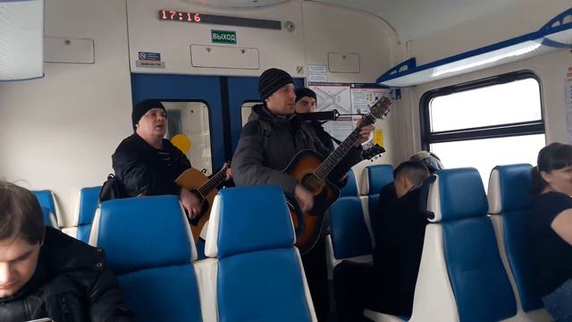 Классно ребята поют в Новосибирских электричках смотреть онлайн