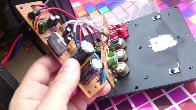 Самостоятельный ремонт усилителя акустической системы SOLO 2 MicroLab смотреть онлайн