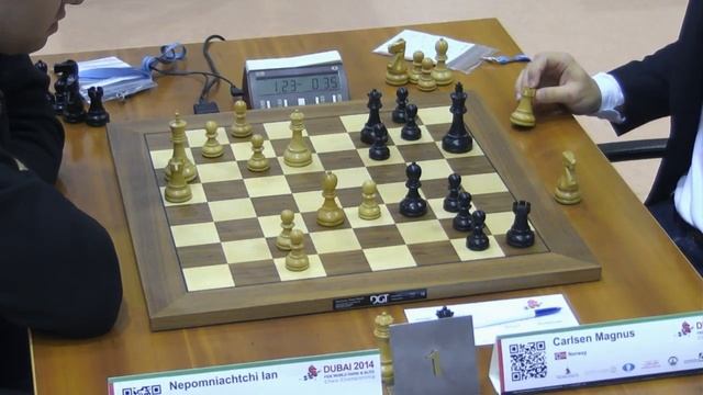 FUNNY MOMENT REFUSED THE DRAW OFFER!!! Ian Nepomniachtchi Vs Magnus Carlsen - Blitz Chess 2014 смотреть онлайн