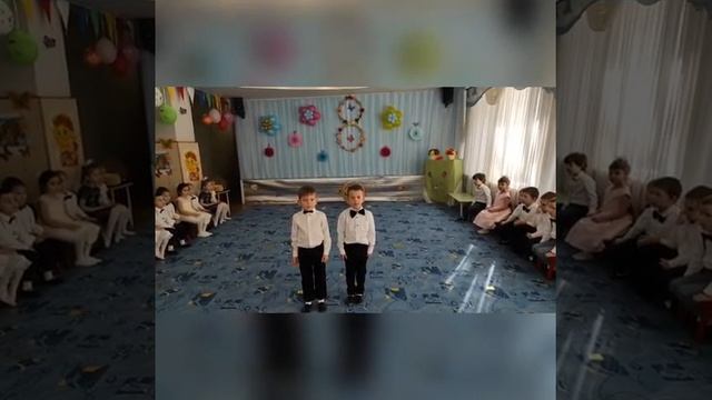 Поздравления с 8 марта от ребят средней группы № 7 смотреть онлайн