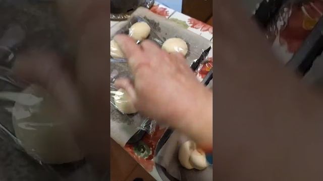 Булки булки булочки!!! Домашние булочки! И очень быстро! И очень вкусно! смотреть онлайн