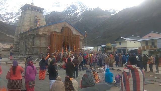 Утро в Кедарнатхе смотреть онлайн