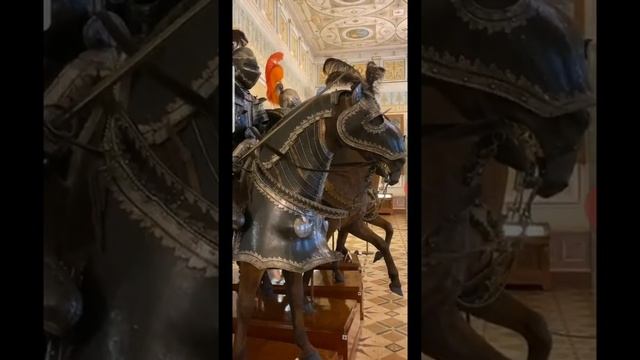 Рыцарский зал. Рассказывает Арсений Масловский. Прямые эфиры Эрмитажа. смотреть онлайн