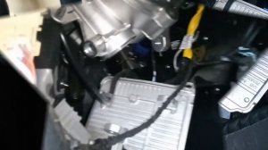 КИА ЦЕРАТО 4 Устраняем шум при повороте руля!