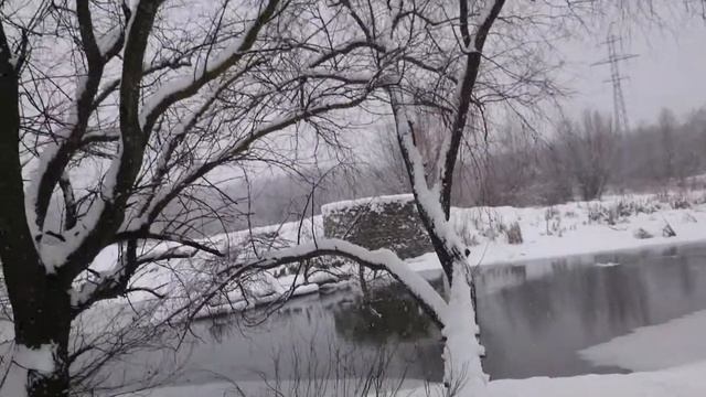Снегопад. Воздух чист, прозрачен и свеж смотреть онлайн