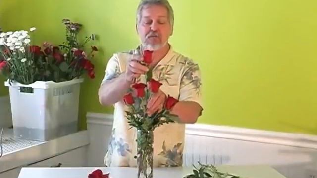 Half Dozen Rose Vase Floral Design EP#75 смотреть онлайн