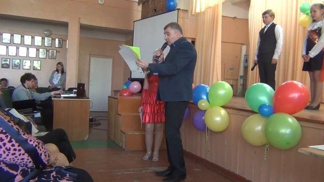 Фрагменты выпускного в начальной школе в 2017 году смотреть онлайн