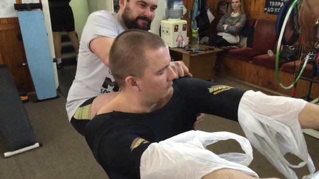 Надеваем майку смотреть онлайн