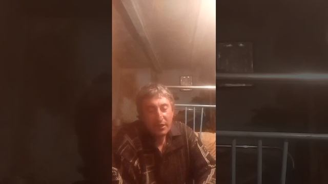 песня на стихи Ларисы Рубальской.женщина курит на лавочке смотреть онлайн