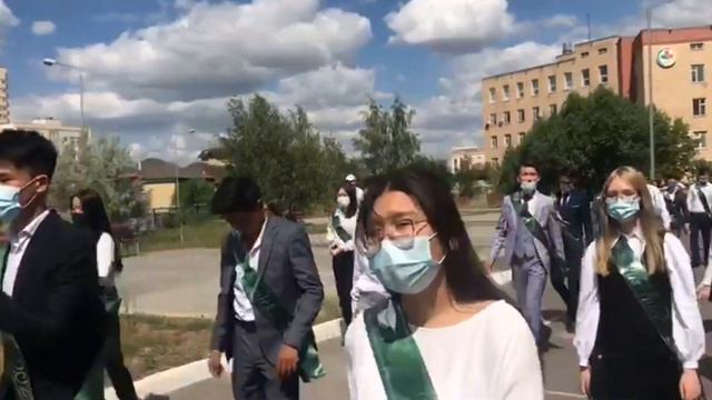 51 школа - гимназии. 11"В" класс. 13.06.2021 (Laura Madikyzy) смотреть онлайн