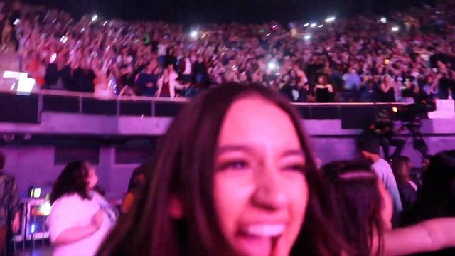 harry styles concert in LA CLOSING NIGHT смотреть онлайн