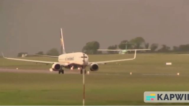 Back with "what the??" Plane Photoshops!! смотреть онлайн