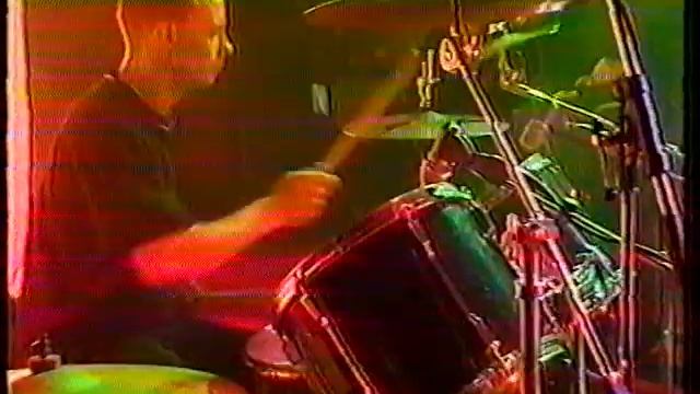 Just One Fix live on Ground Zero смотреть онлайн