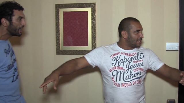 CLASH AU THAÏ FIGHT ENTRE RAMZY & JOEY STARR смотреть онлайн