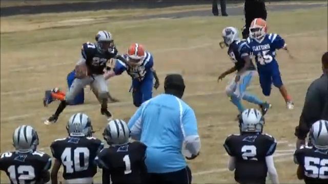 Ron Hoff gets stripped on this 4th and 13 play. смотреть онлайн