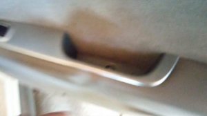 Снимаем дверные карты.  Mitsubishi Outlander 2003