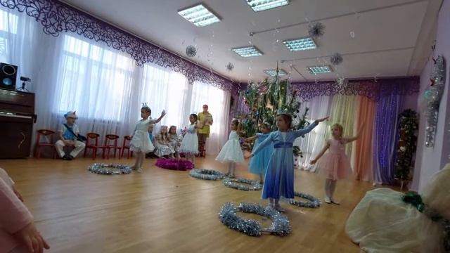 Танец с обручами смотреть онлайн