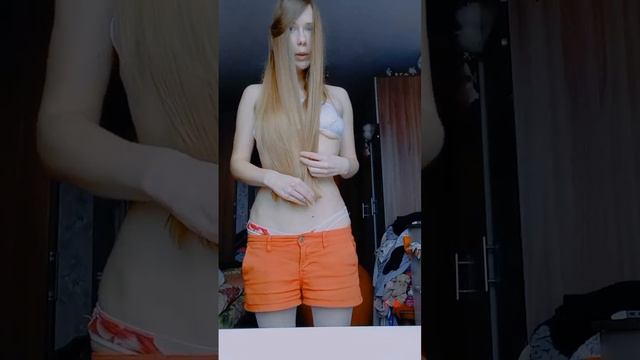 Белая кожа теперь не в моде смотреть онлайн