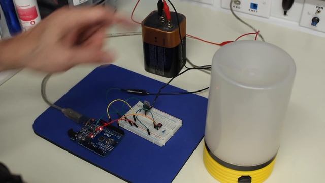MOSFETs and Transistors with Arduino смотреть онлайн