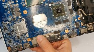 Ноутбук Sony SVE151G17M не включается, ремонт, диагностика.