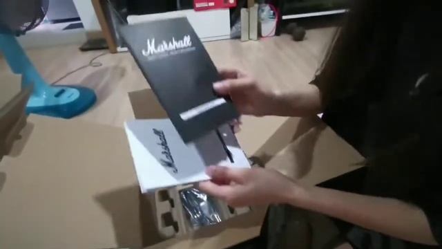 แกะกล่อง Marshall KILBURN ll #marshall #kilburn смотреть онлайн