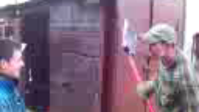 По голове......