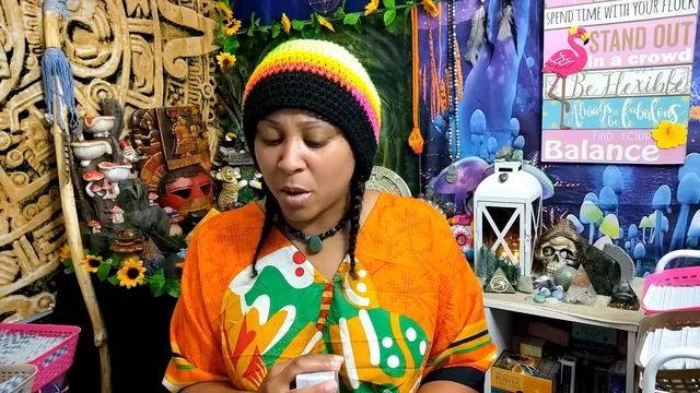 A FAKE FRIEND OR UNDERCOVER HATER TRIED TO STEAL YOUR ESSENCE ?? Collective Timeless Tarot Read смотреть онлайн