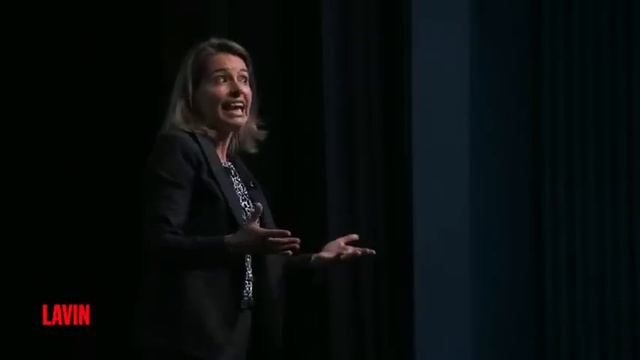 Business Speaker Erin Meyer: How Cultural Differences Affect Business смотреть онлайн