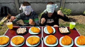 Беляши, пирожки, сало кто быстрее съест закрытыми глазами. Поедание много еды на скорость