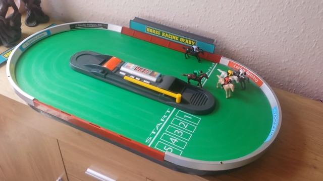 Peers Hardy Derby Racing Game Rare смотреть онлайн